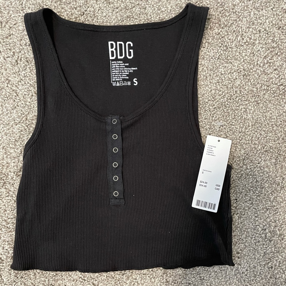 Urban Outfitters black cropped tank top